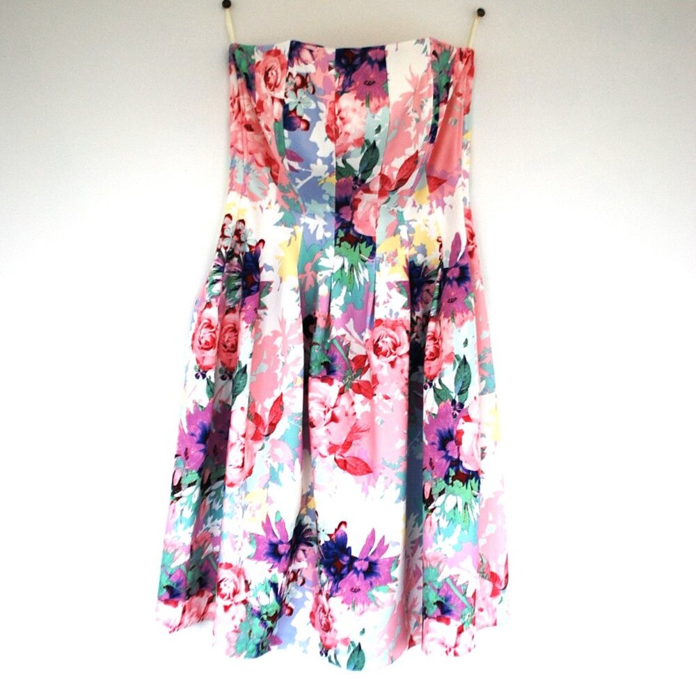Strapless New York Company Stretch Flowered Dress Small